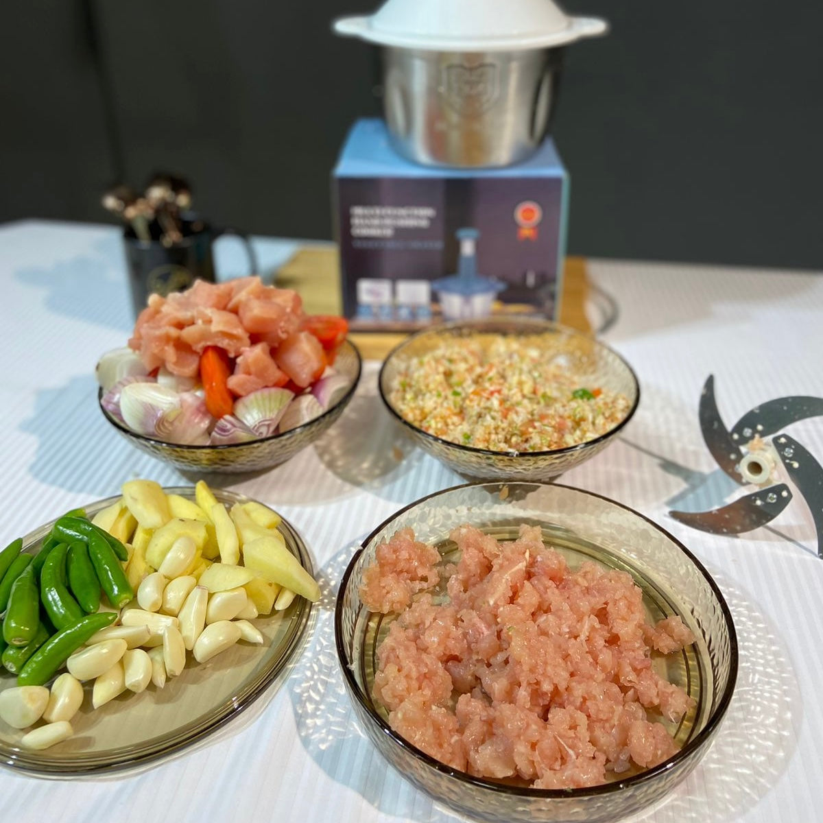 Hand Pressure Vegetable Chopper Steel Bowl
