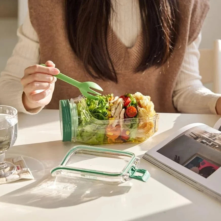 Plastic Sealed Storage Salad Jar